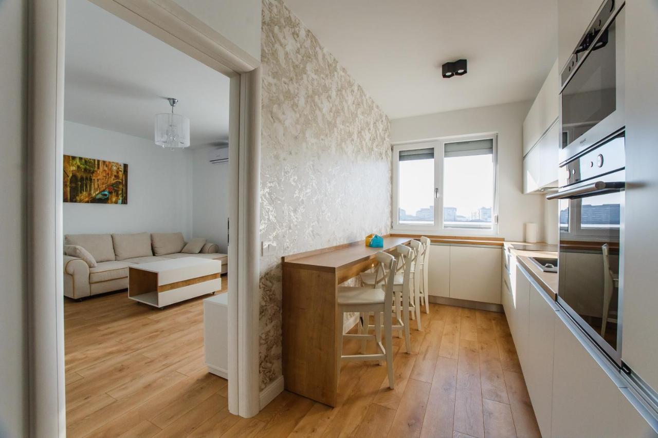 Fantastic Apartment At Prima Residence Oradea Luaran gambar