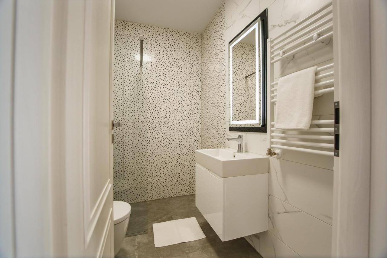 Fantastic Apartment At Prima Residence Oradea Luaran gambar