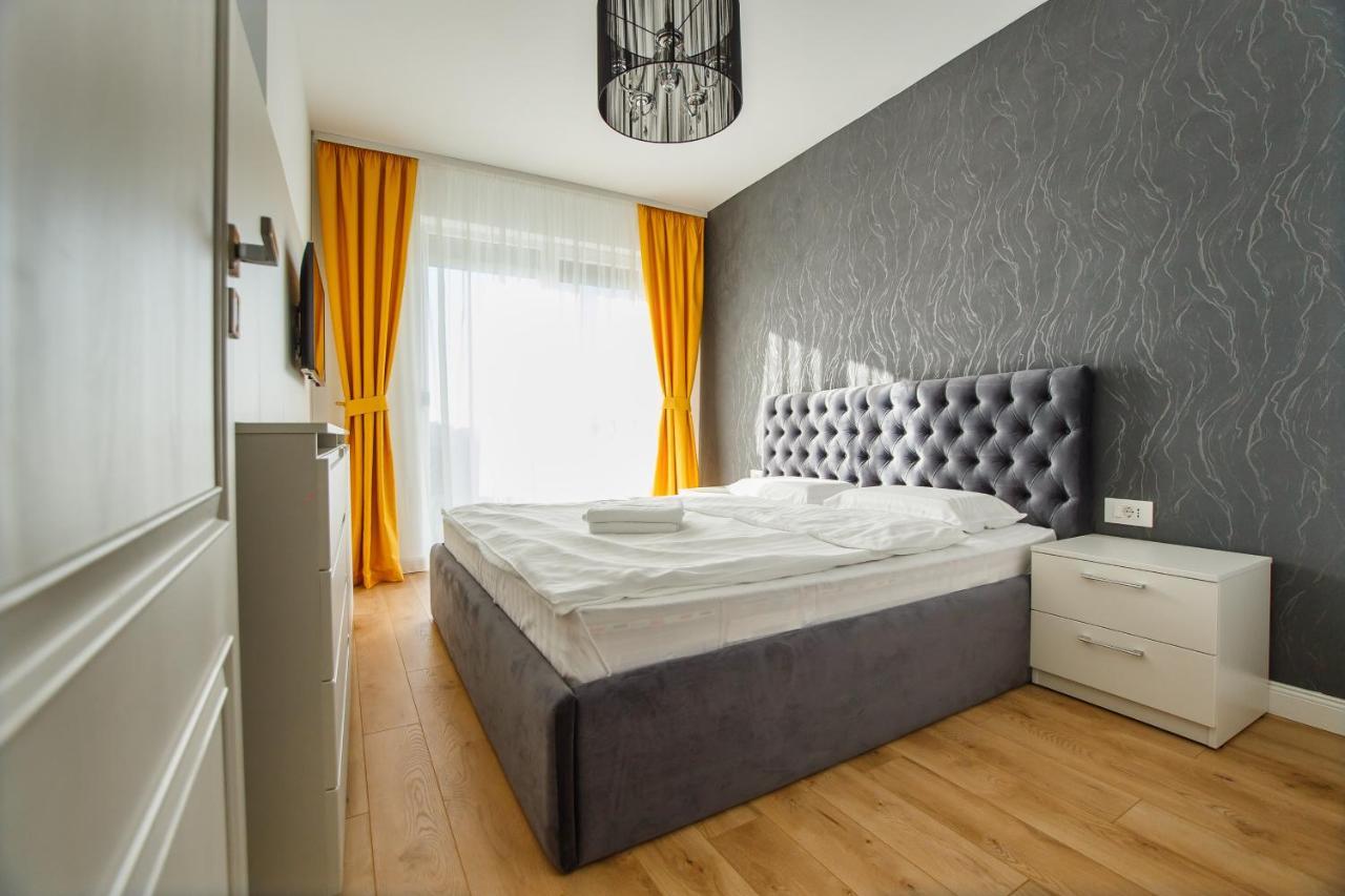 Fantastic Apartment At Prima Residence Oradea Luaran gambar