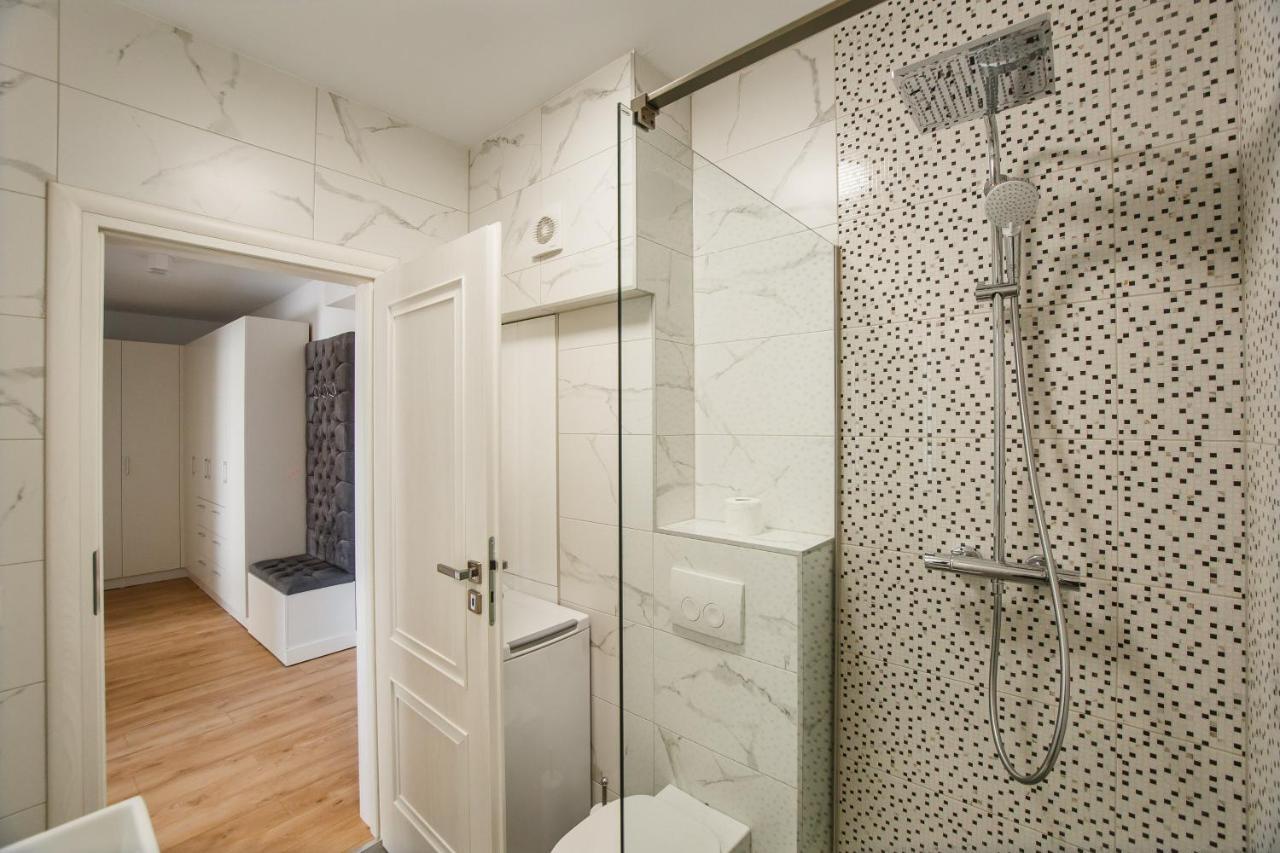 Fantastic Apartment At Prima Residence Oradea Luaran gambar